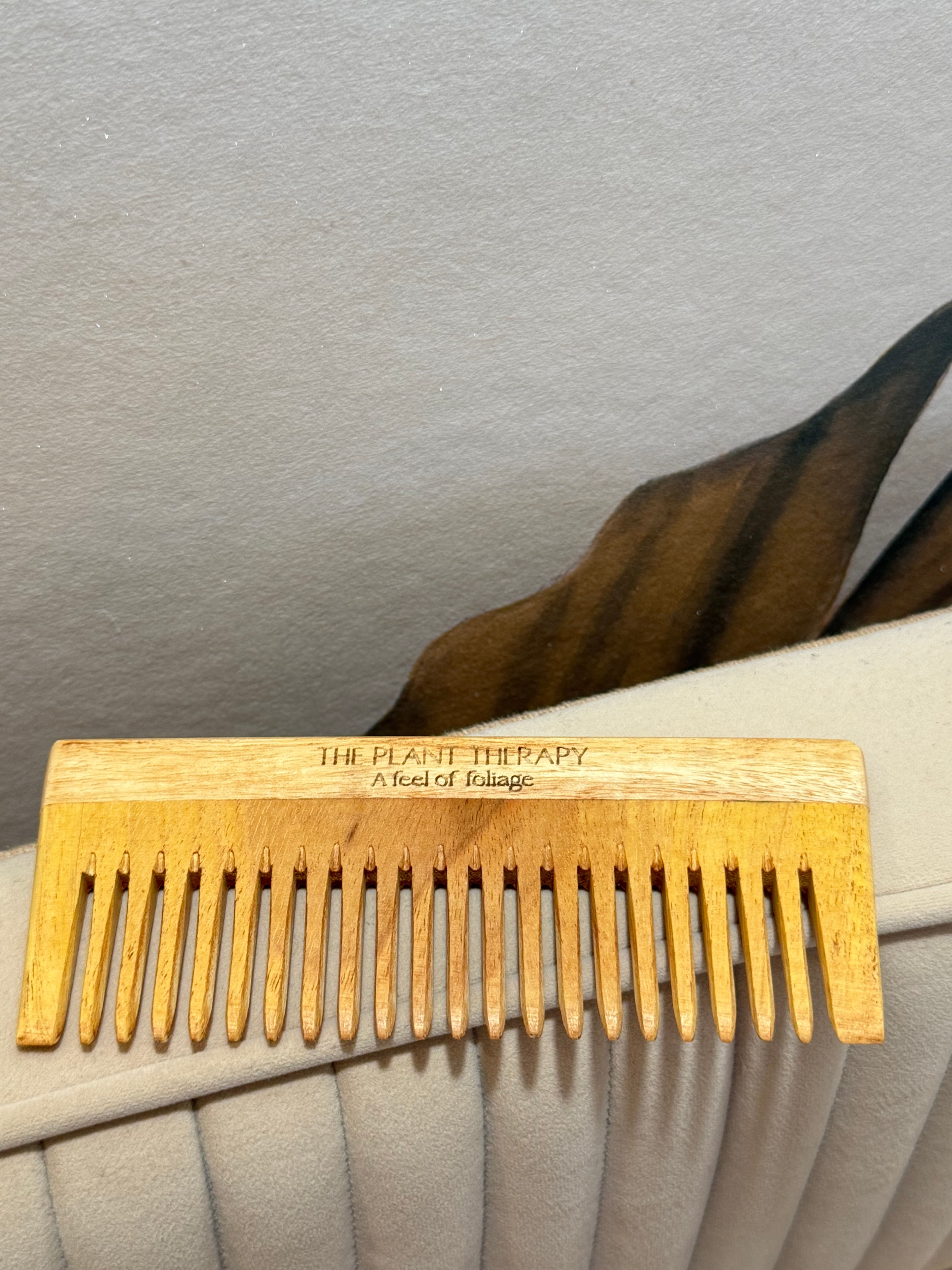 Neem Shampoo Comb