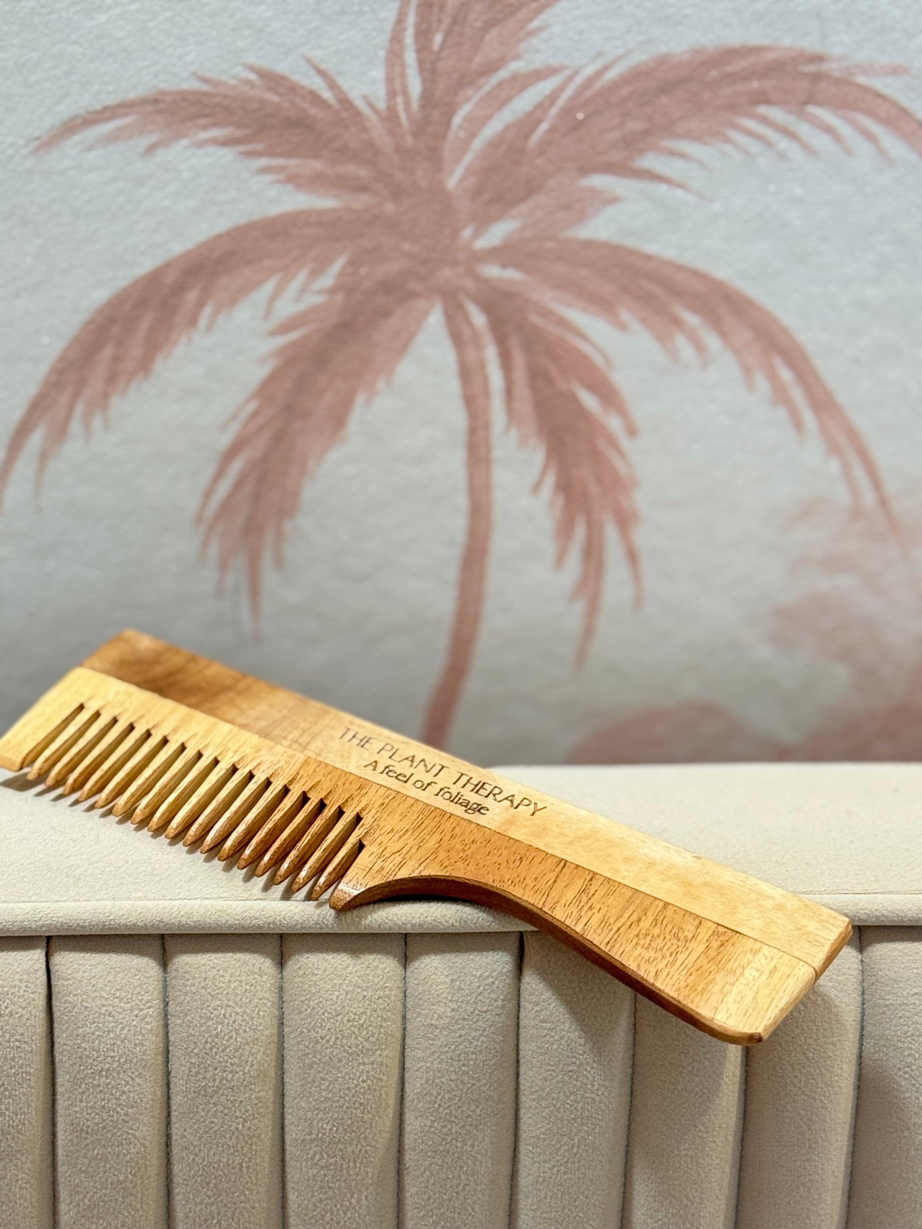 Handle Comb